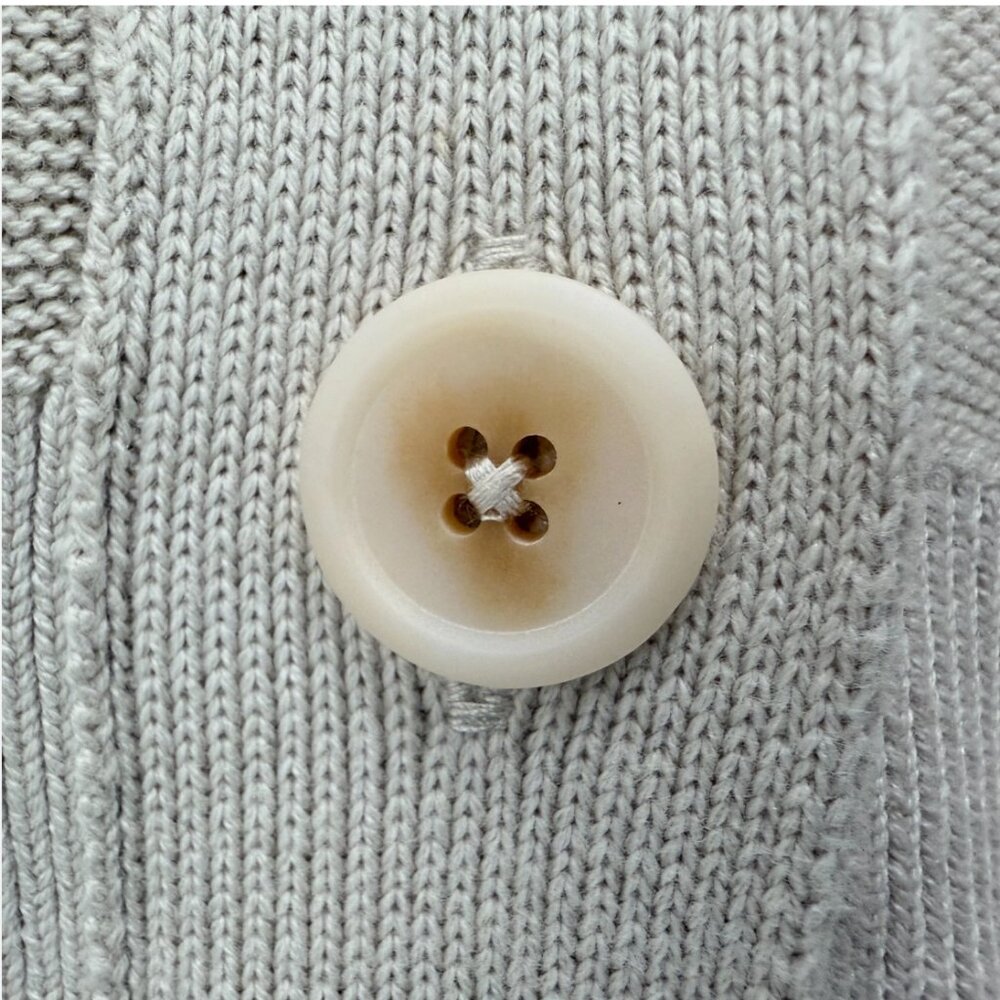 The Reset R Label The Babe Cardigan Sweater Crop V-Neck Minimalist Classic - Picture 9 of 16